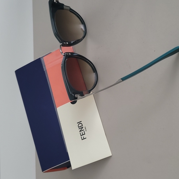 NWT FF0063S Fendi Metropolis - Picture 3 of 8